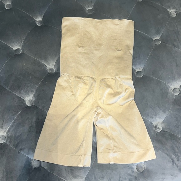 Shapewear - Picture 3 of 3